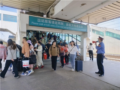 “商超旅游列車”來了！一日往返鄭州、洛陽、許昌 全程最高票價(jià)僅需32.5元